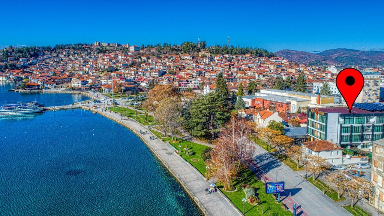 Hotel Nova Riviera Ohrid Bagian luar foto