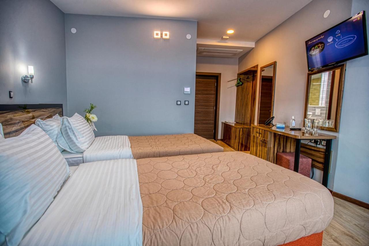 Hotel Nova Riviera Ohrid Bagian luar foto