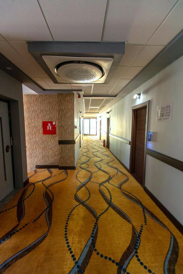 Hotel Nova Riviera Ohrid Bagian luar foto